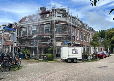 Utrecht 2023 07 juli - Voegen uithakken, reinigen